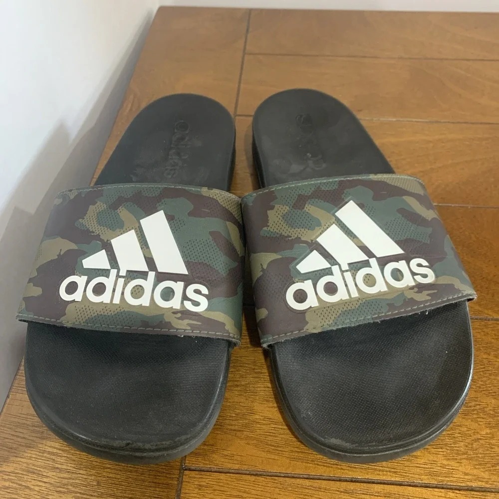 ADIDAS MEN'S ADILETTE COMFORT CAMO / White SANDALS SLIDES Slip On Size 5